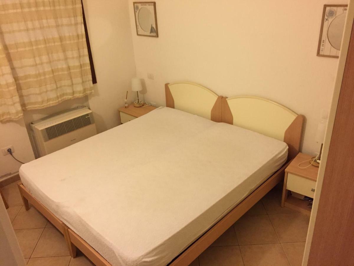Casa Vacanza A Porto Istana Мурта-Мария Экстерьер фото